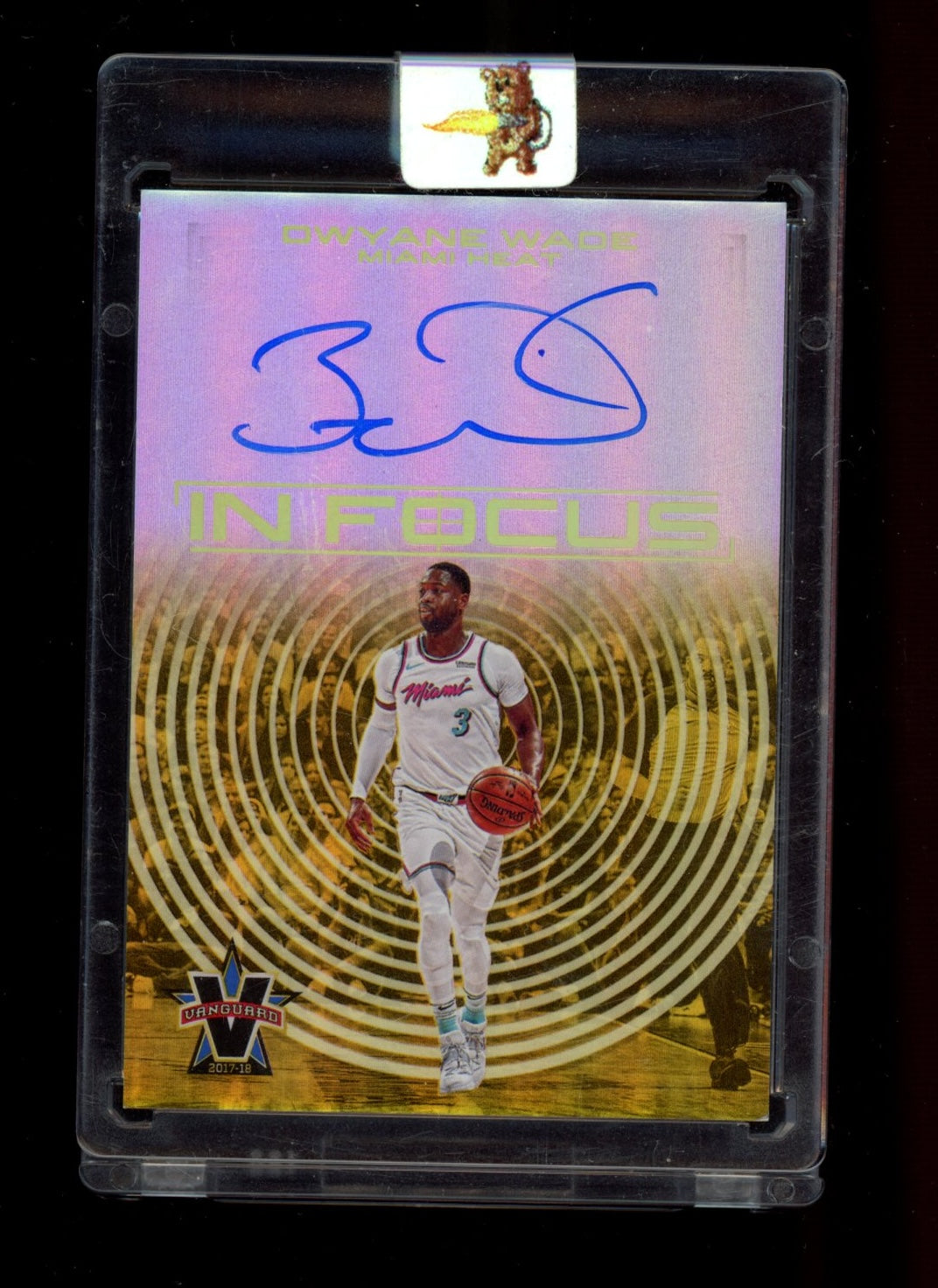 2017-18 Panini Vanguard #IF-DWD Dwyane Wade In Focus Autographs Gold #/10