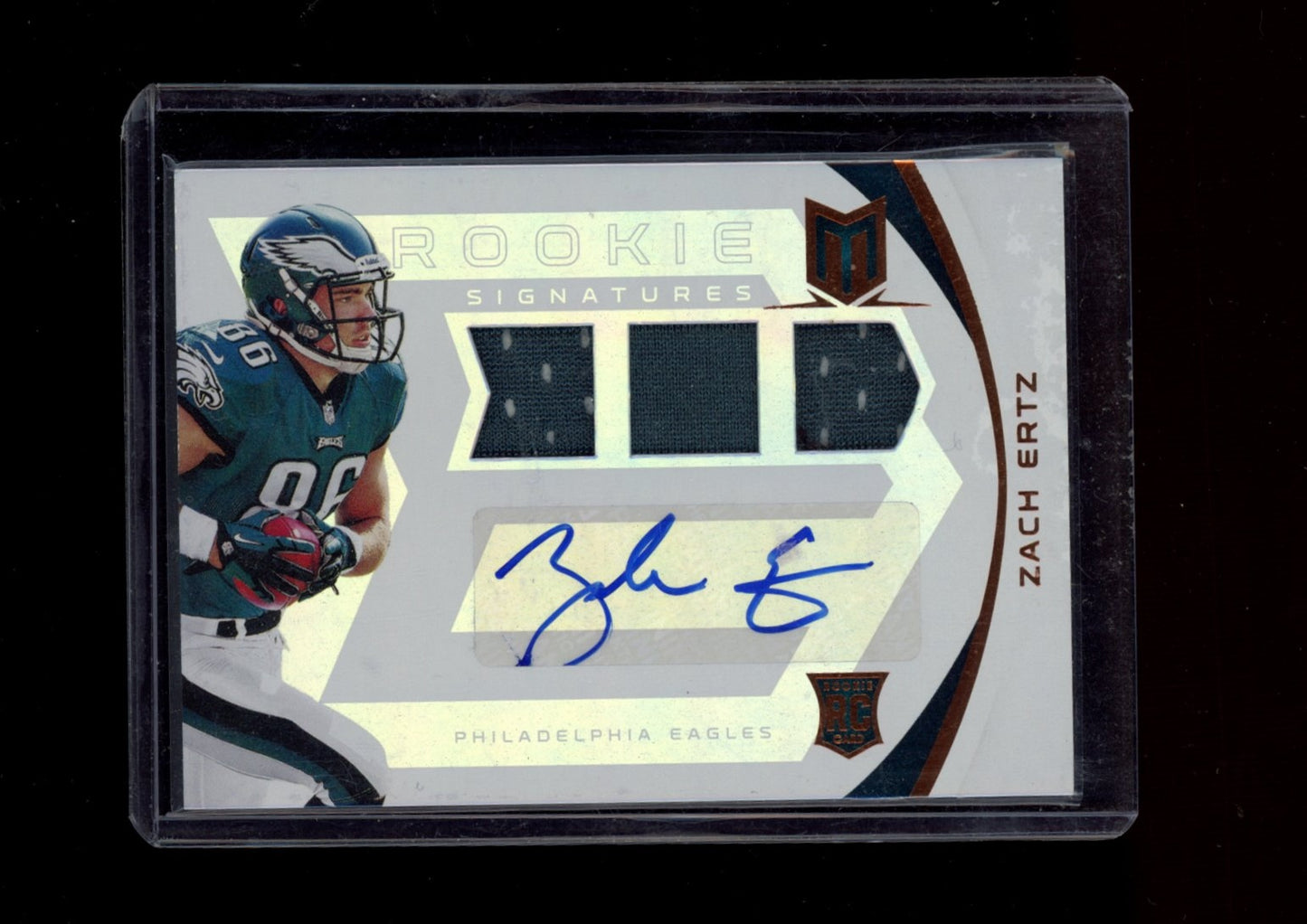 2013 Panini Momentum #240 Zach Ertz Rookie Signatures RPS #/399
