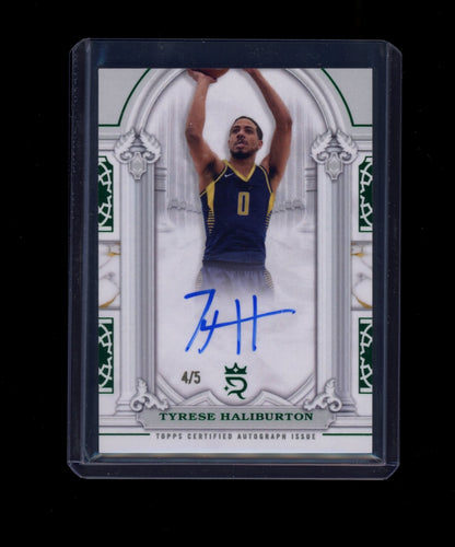 2023-24 Topps Royalty  Tyrese Haliburton Pillars of Greatness Sig Green #/5