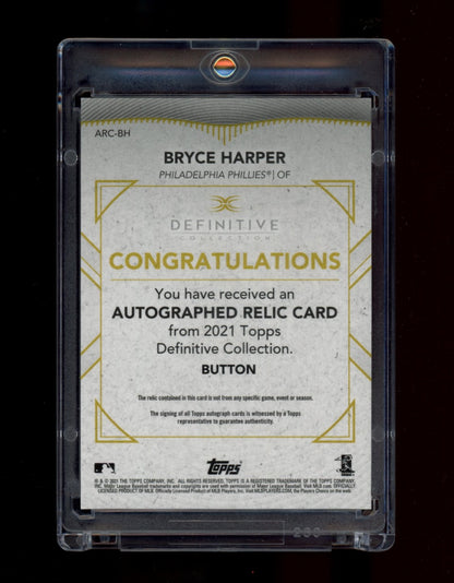 2021 Topps Definitive -Auto  Relic Collection Button #ARC-BH Bryce Harper #/1