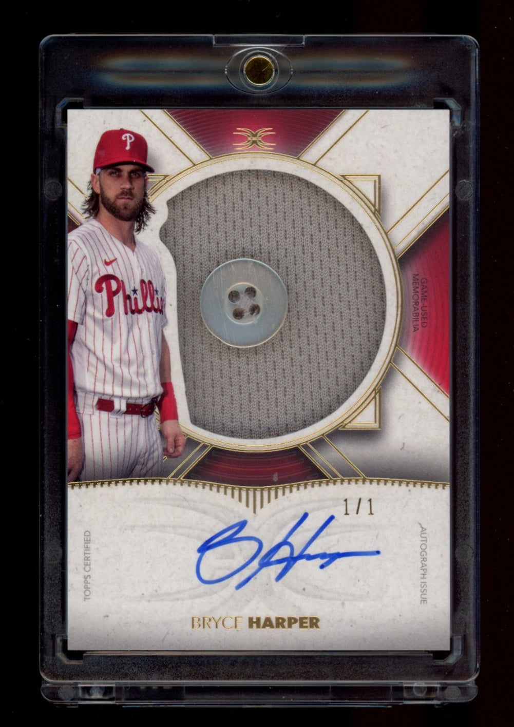 2021 Topps Definitive -Auto  Relic Collection Button #ARC-BH Bryce Harper #/1