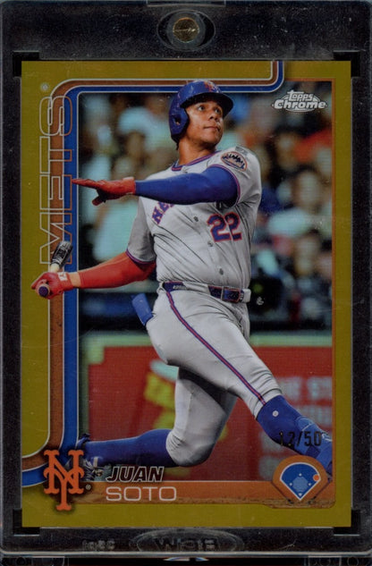 2025 Topps Chrome #200 Juan Soto Gold Refractors #/50