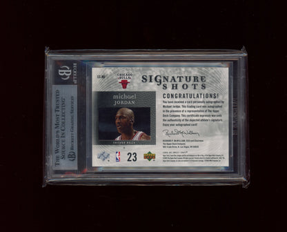 2005-06 Sweet Shot Signature Shots #MJ Michael Jordan SP AUTO BGS 8