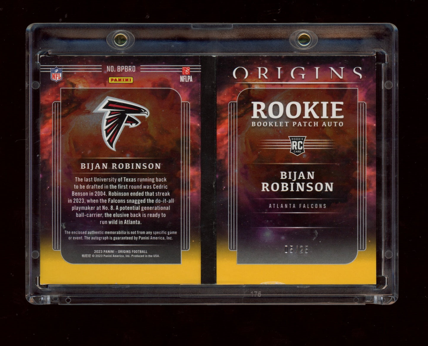 2023 Panini Origins #BPBRO Bijan Robinson Rookie Booklet Patch Auto Gold #/25