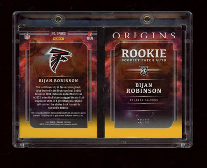 2023 Panini Origins #BPBRO Bijan Robinson Rookie Booklet Patch Auto Gold #/25