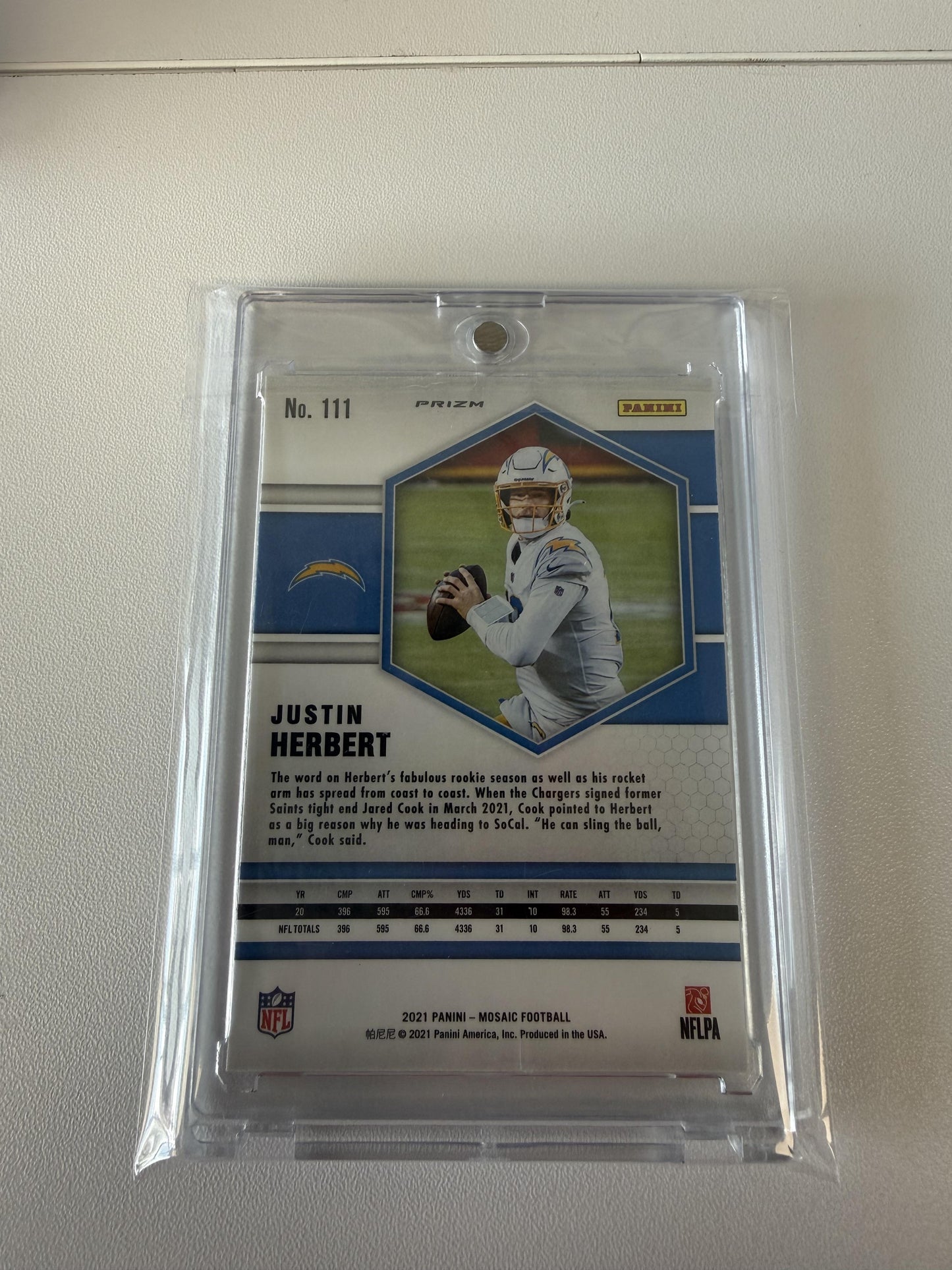 2021 Panini Mosaic #111 Justin Herbert Honeycomb