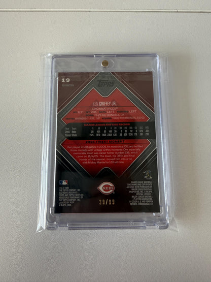 2006 Finest #19 Ken Griffey Jr. Refractors Black #/99