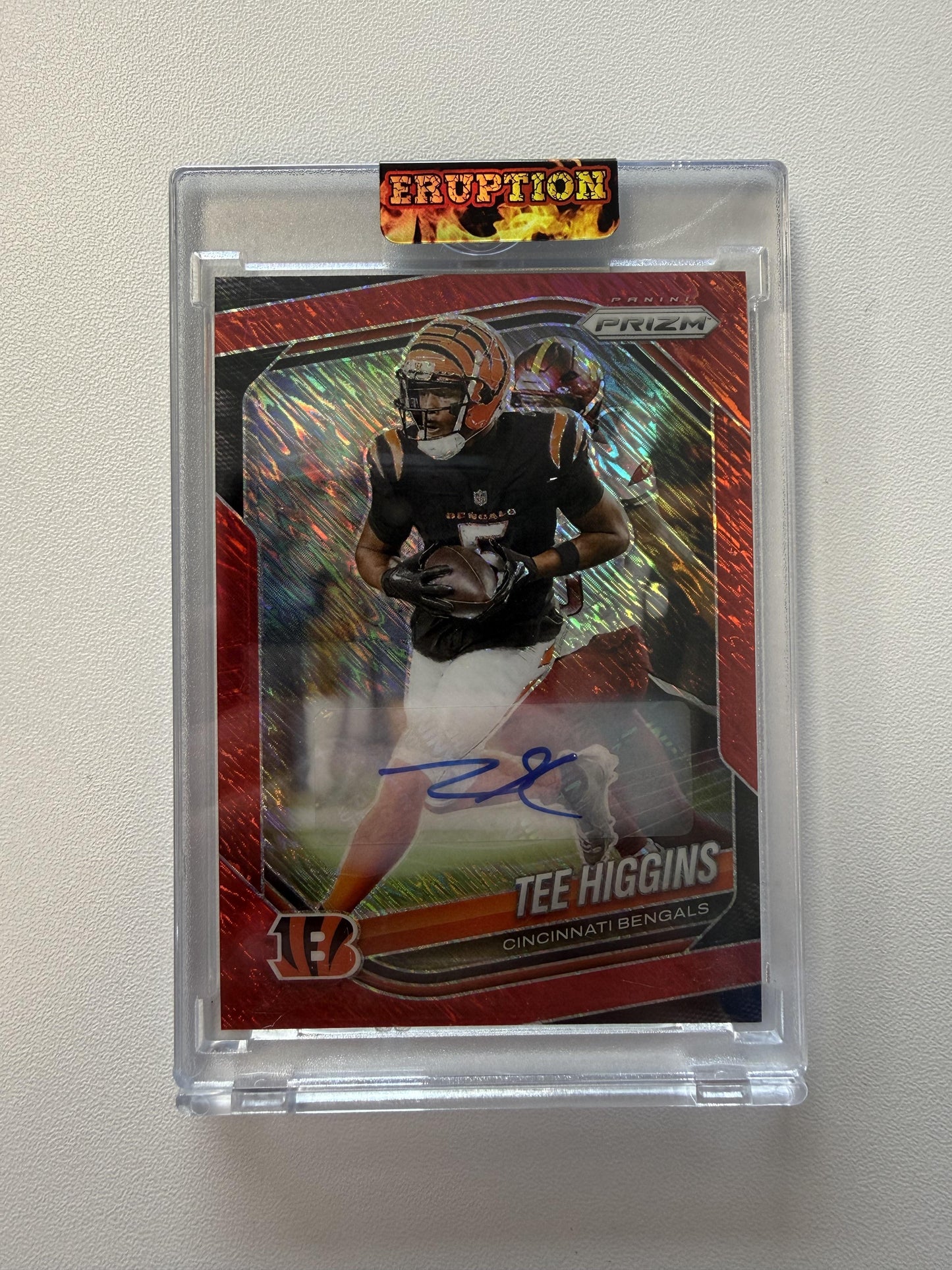 2025 Panini Prizm #13 Tee Higgins Prizm Autographs Red Shimmer #/35