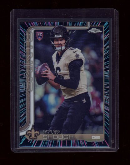 2025 Topps Chrome #398 Tyler Shough Neon Pulse Refractor