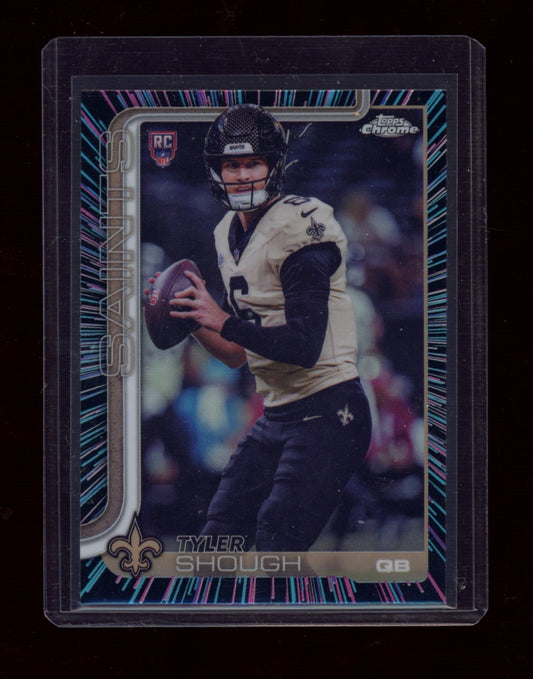 2025 Topps Chrome #398 Tyler Shough Neon Pulse Refractor