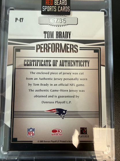 2005 Donruss Gridiron Gear #P-47 Tom Brady Performers Jerseys Jumbo Swatch #/35