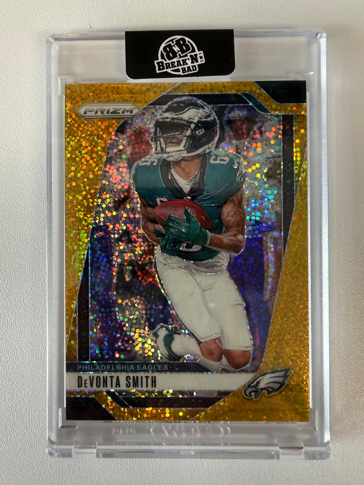 2024 Panini Prizm #234 DeVonta Smith Gold Sparkle #/24