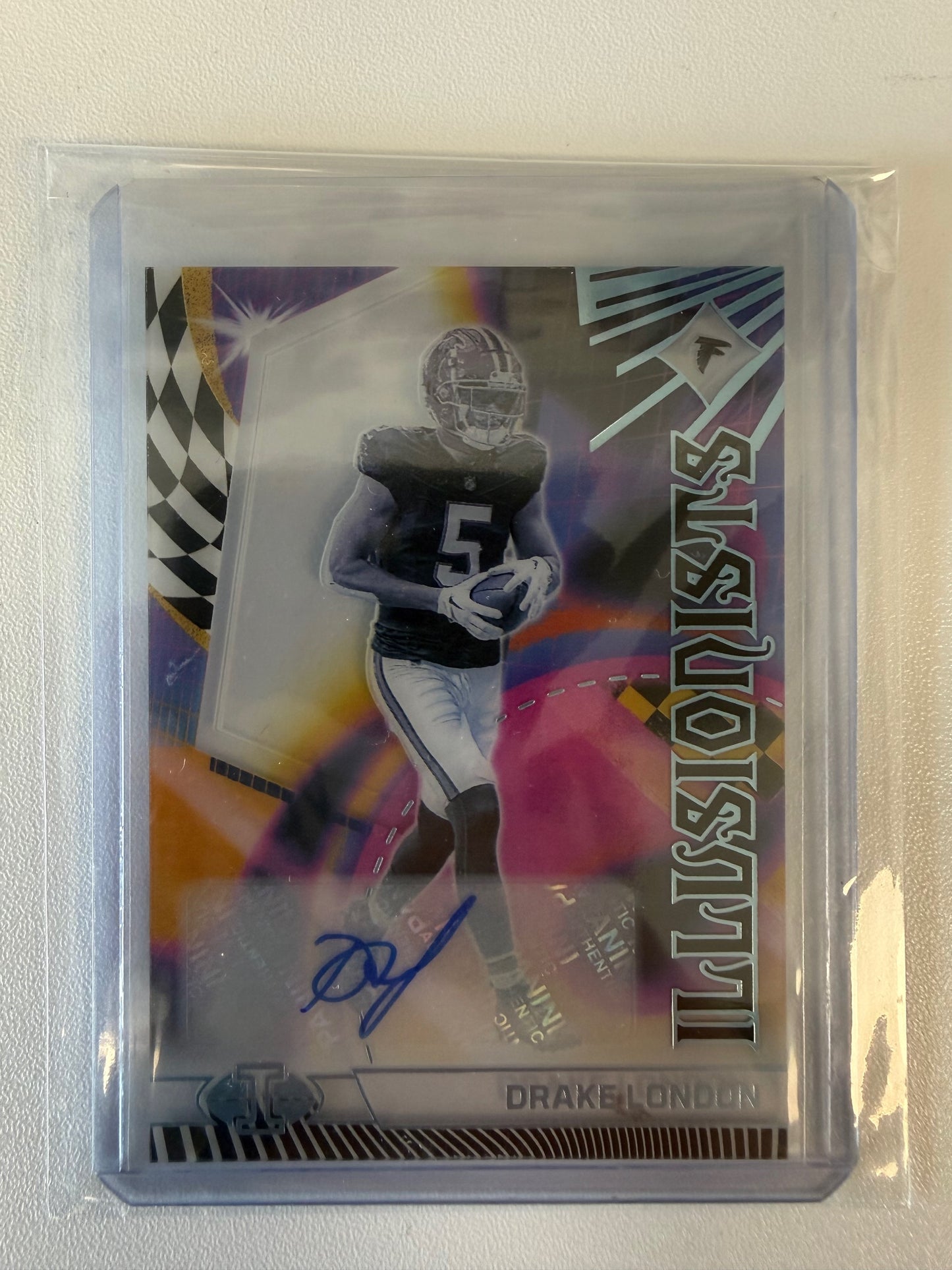 2023 Panini Illusions #4 Drake London Illusionists Autographs Black #/15